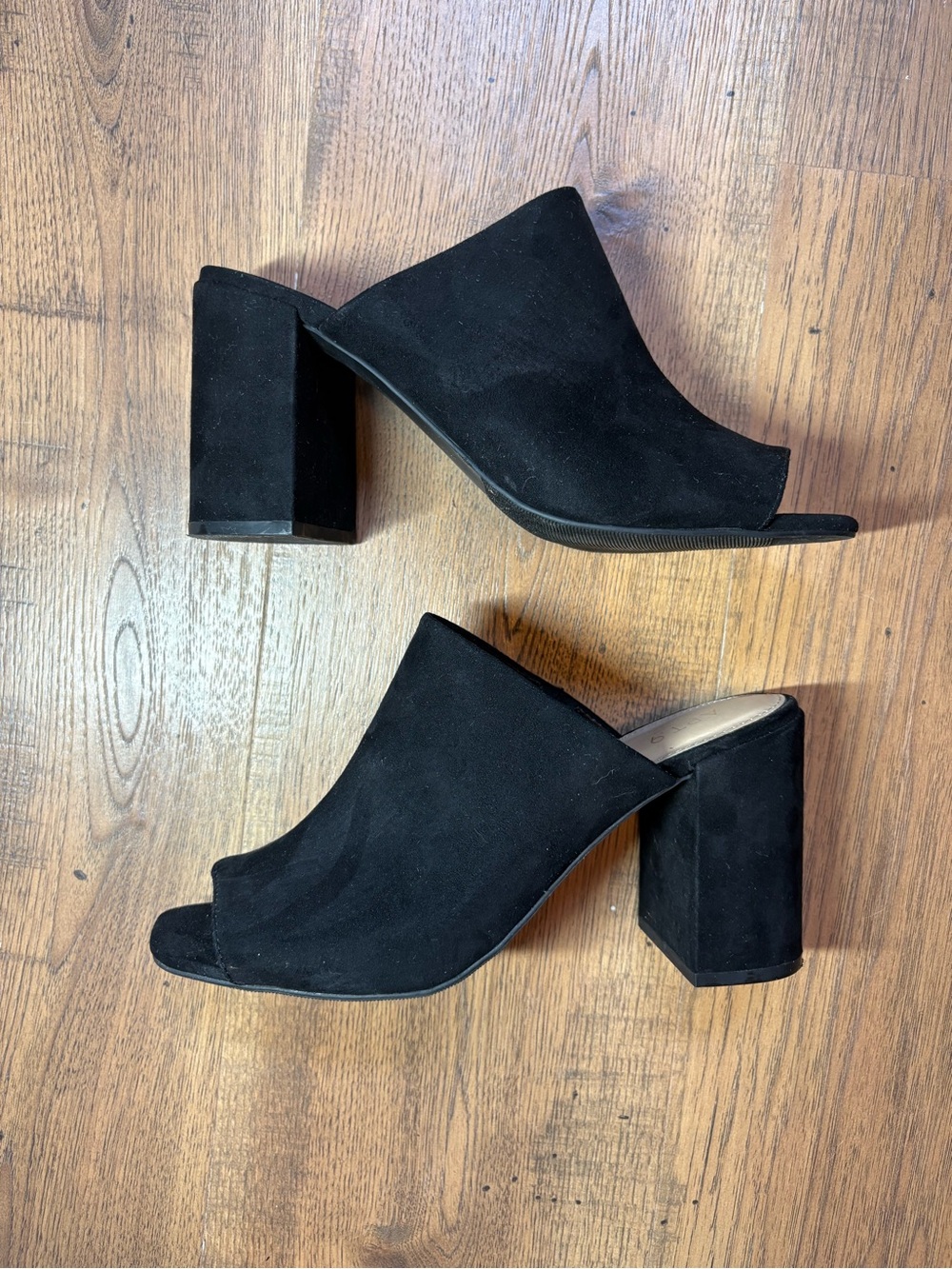 Apt. 9 Women's Black Faux Suede Peep Toe Block Heel Mules